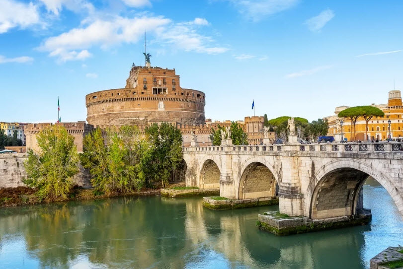 Castel Dè Ratti, Italy